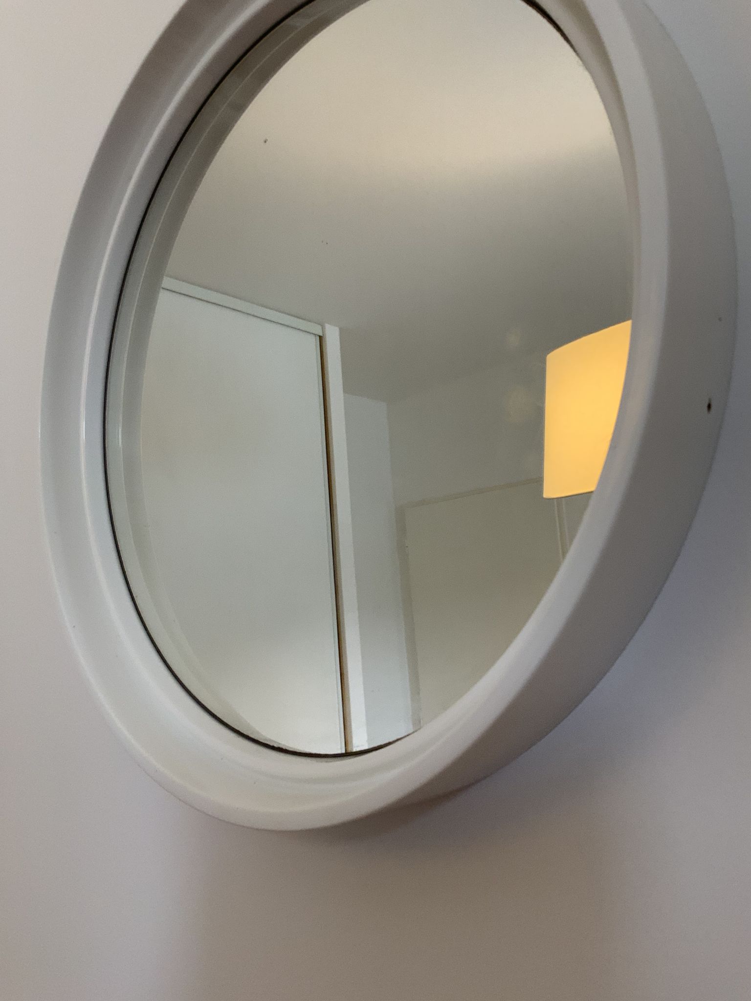 Vintage mirror round contours plastic white Gilac France 40x40cm