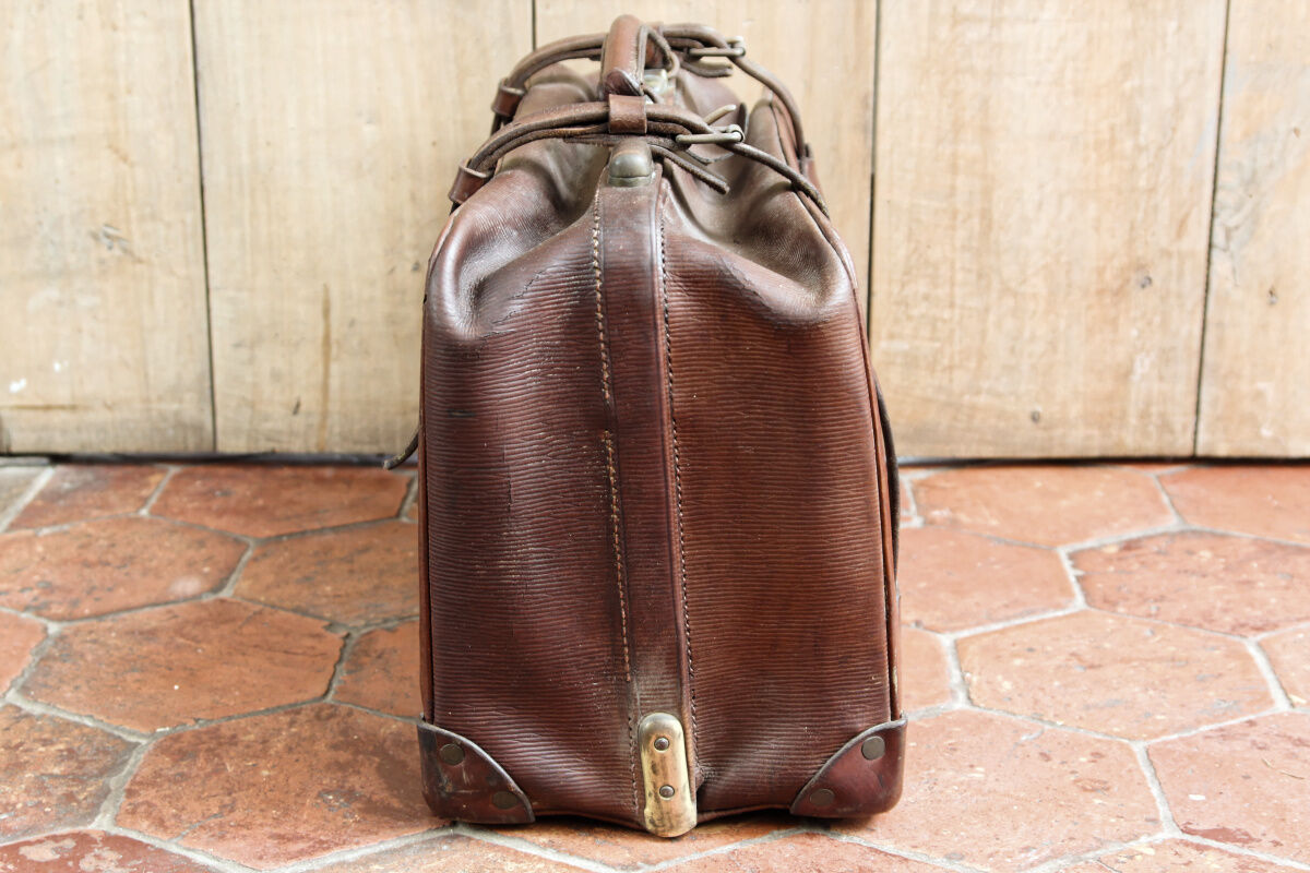 Leather suitcase - 20s