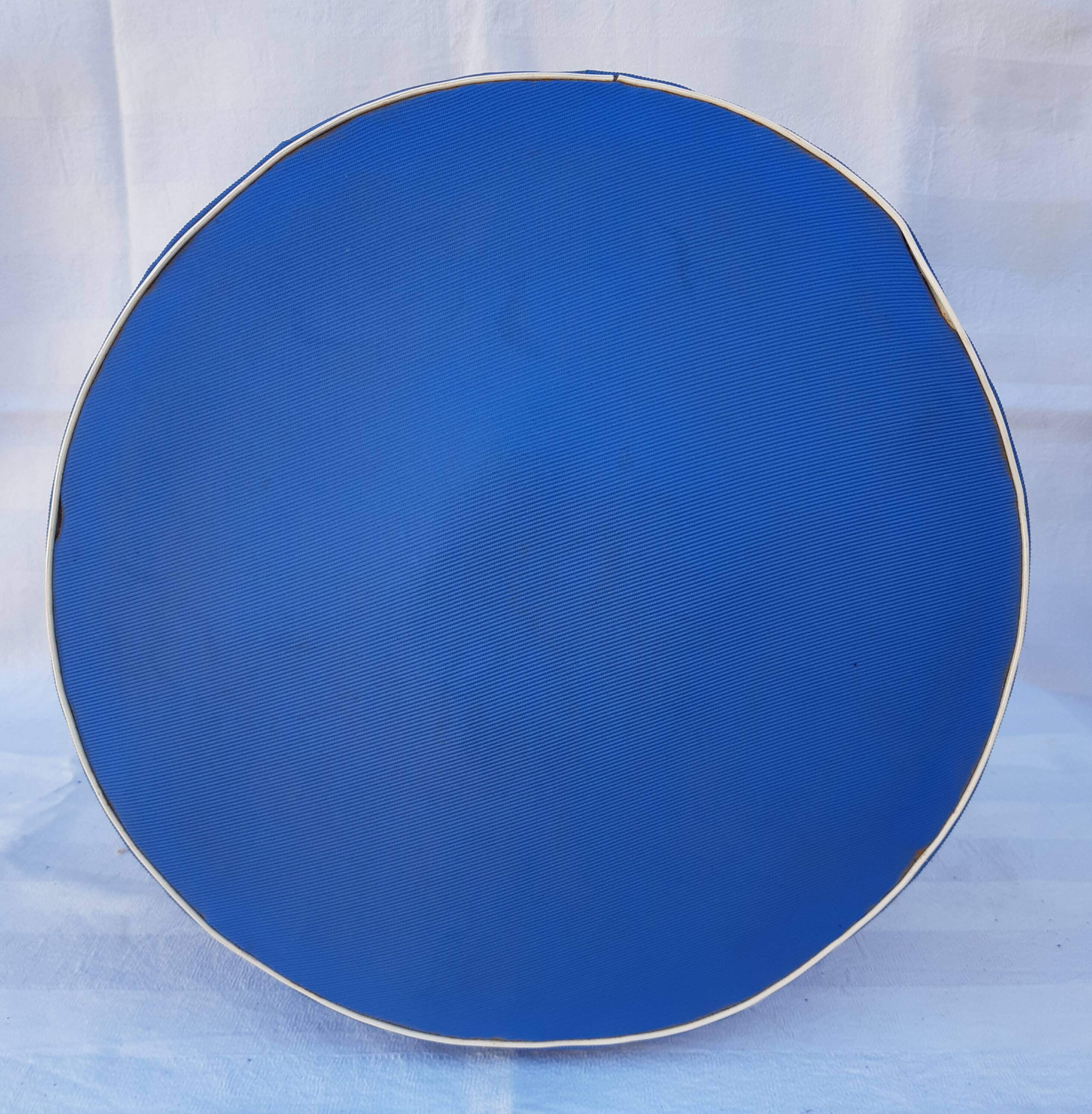 Vintage tripod tab 1950/1960