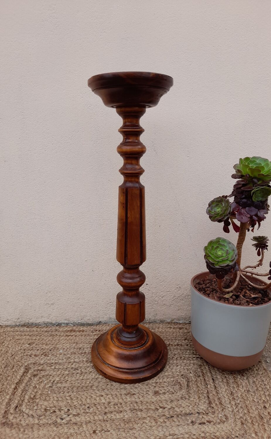 High fifth wheel / column in solid cherry, rustic chic