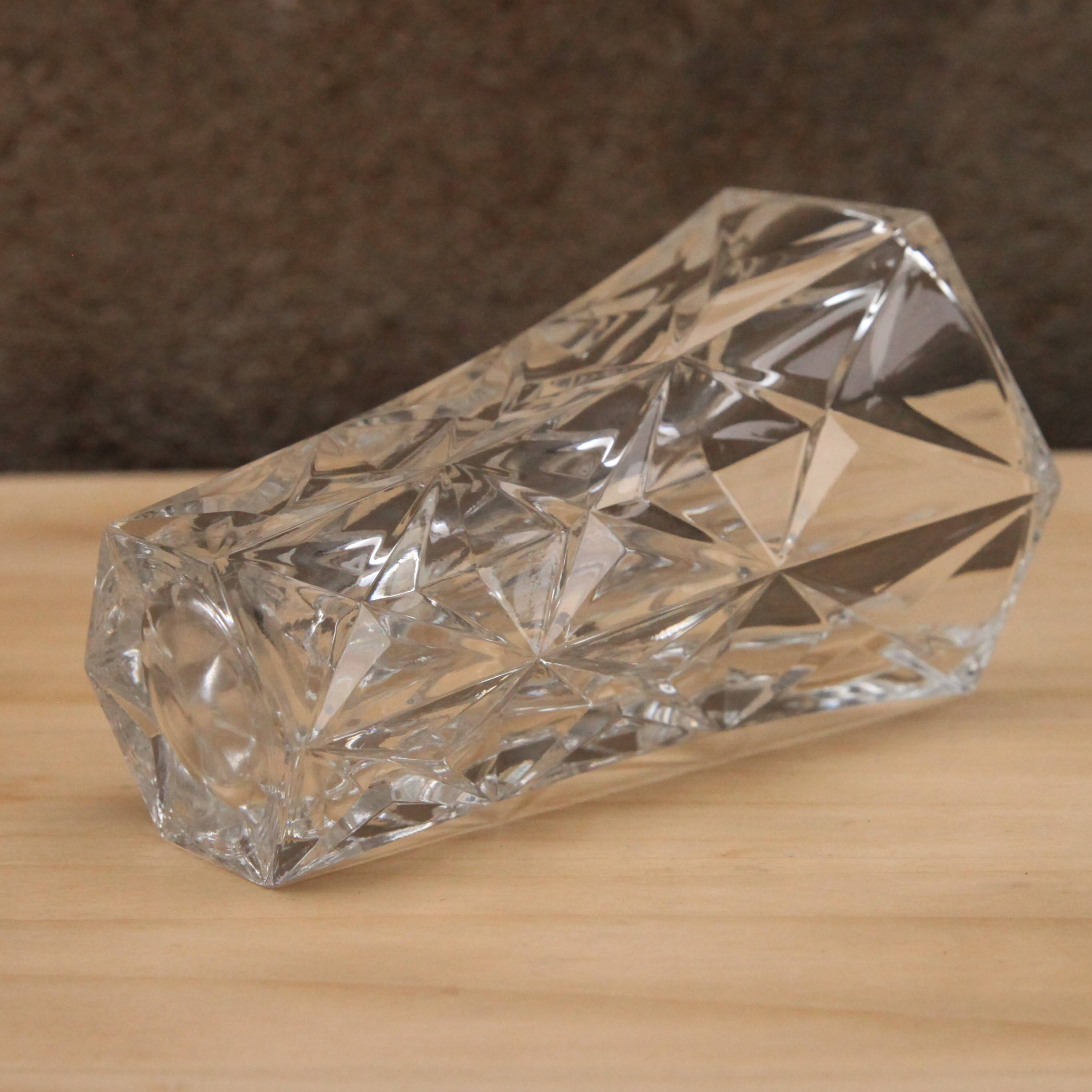 Chiseled glass vase