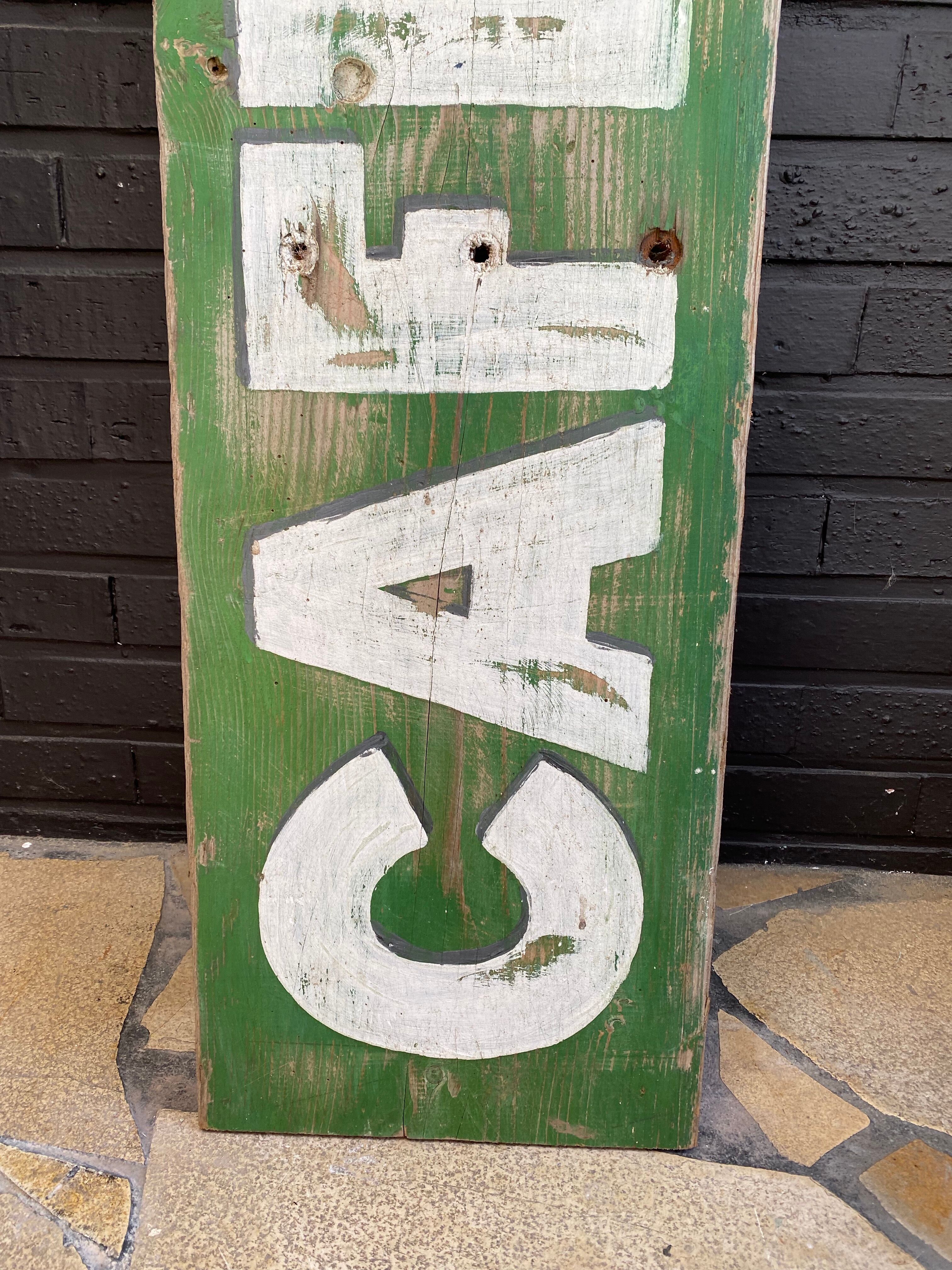 Sign "café/bar" old wooden