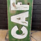 Sign "café/bar" old wooden