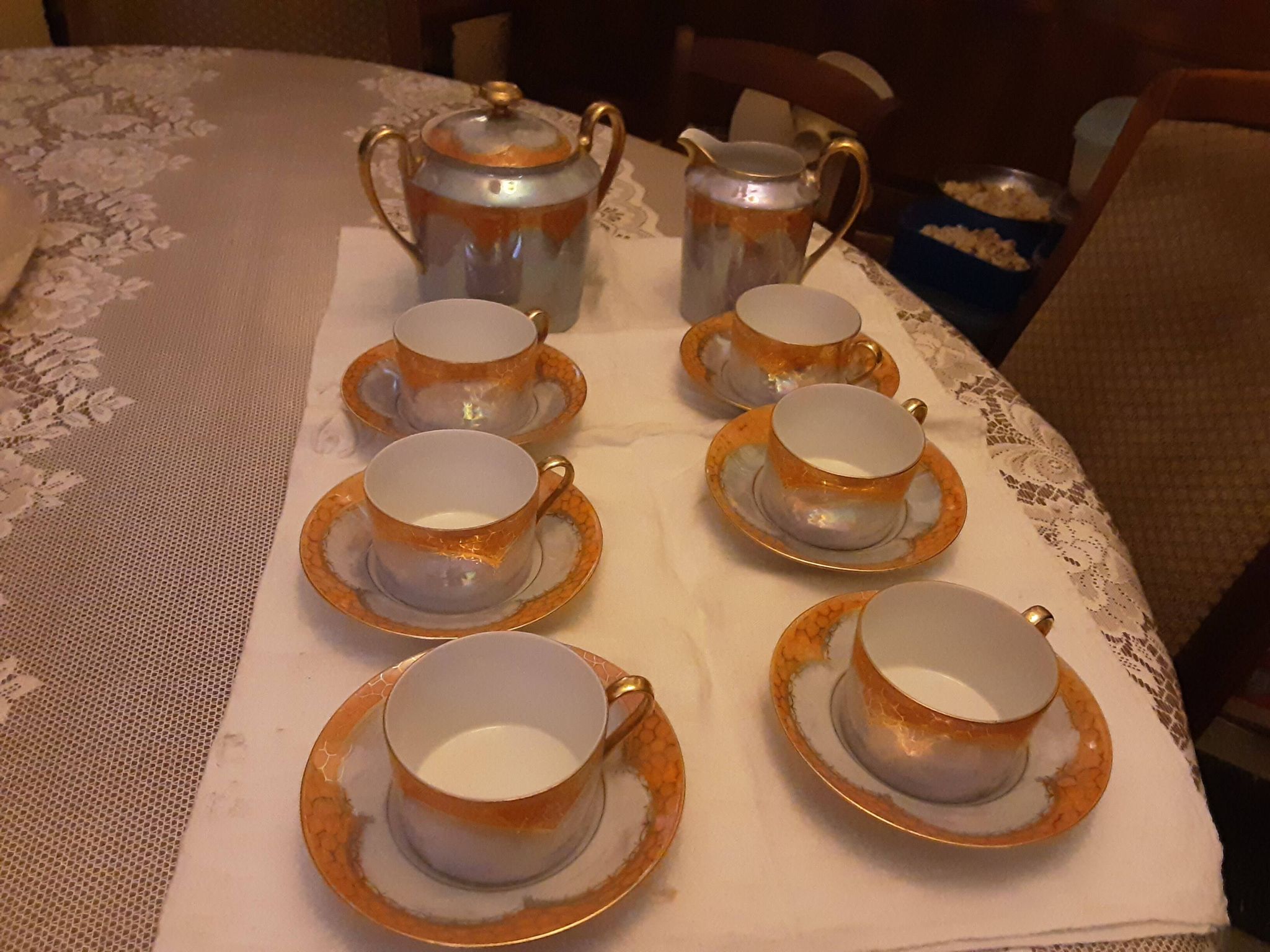 6 CUPS AND SAUCERS CREAMER AND SUGAR BOWL LIMOGES PORCELAIN UNIQUE FRA