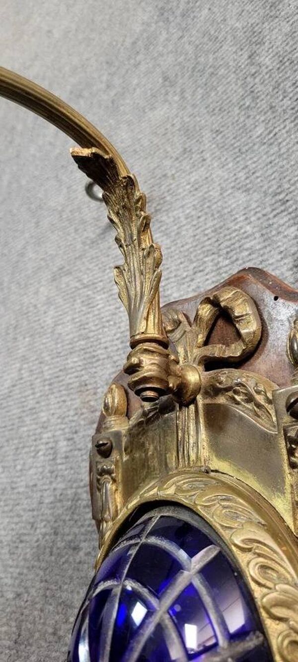 Applique de style Louis XVI en bronze et cristal taillé vers 1880
