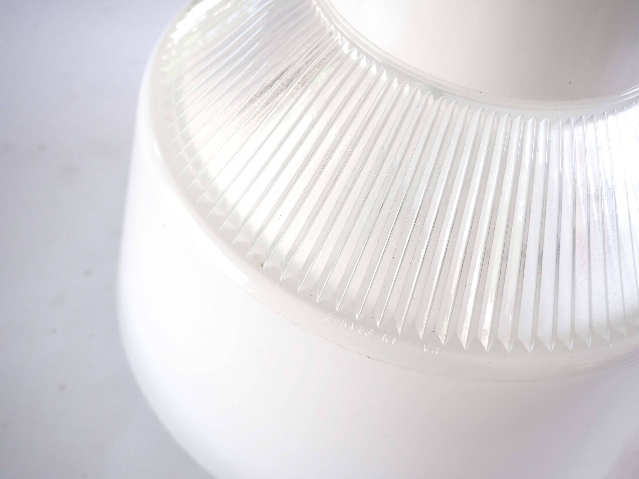 Holophane white glass suspension