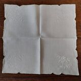 Set of eight embroidered linen napkins 39 X 41 cm