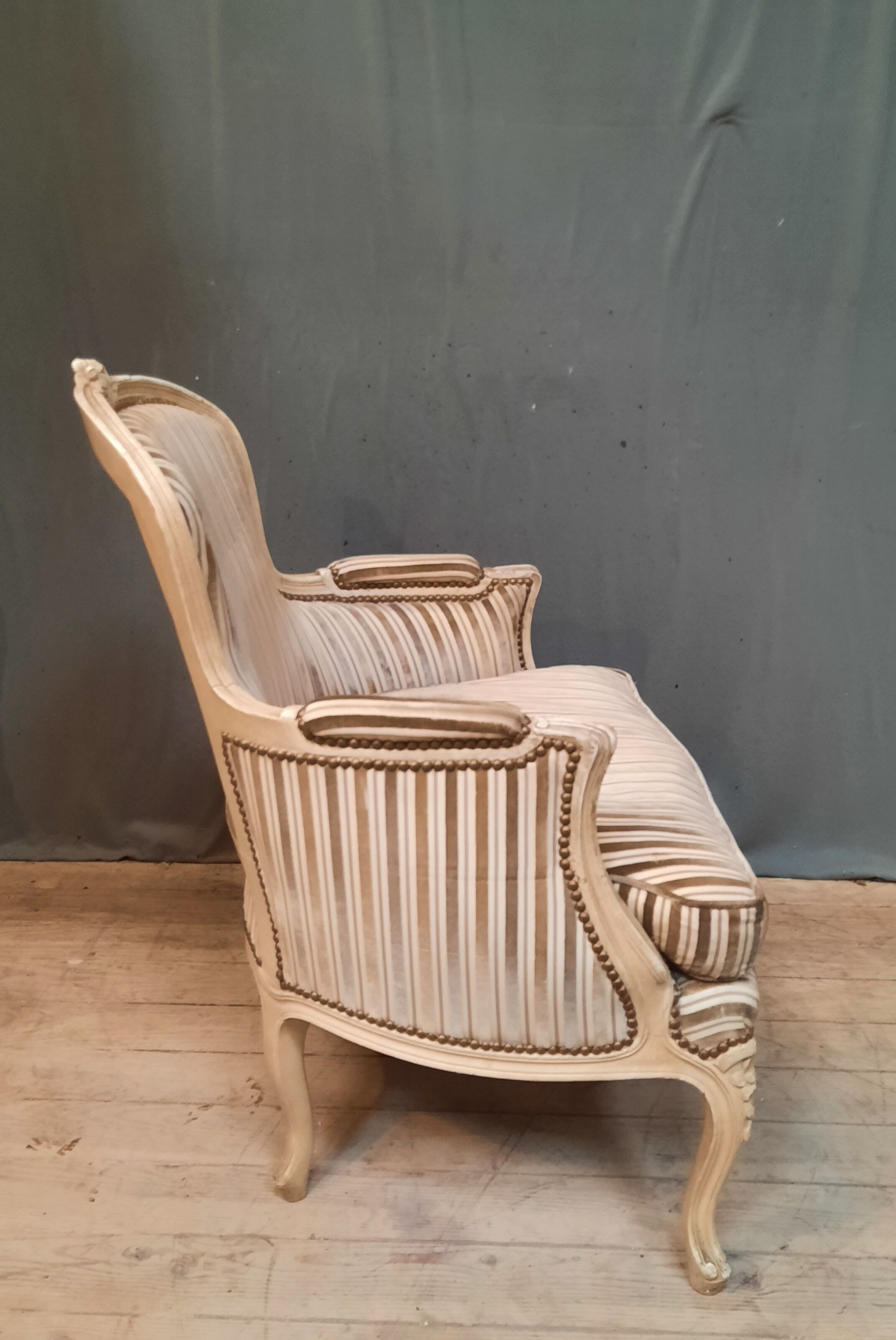 Bergere dd style Louis XV lacquered white
