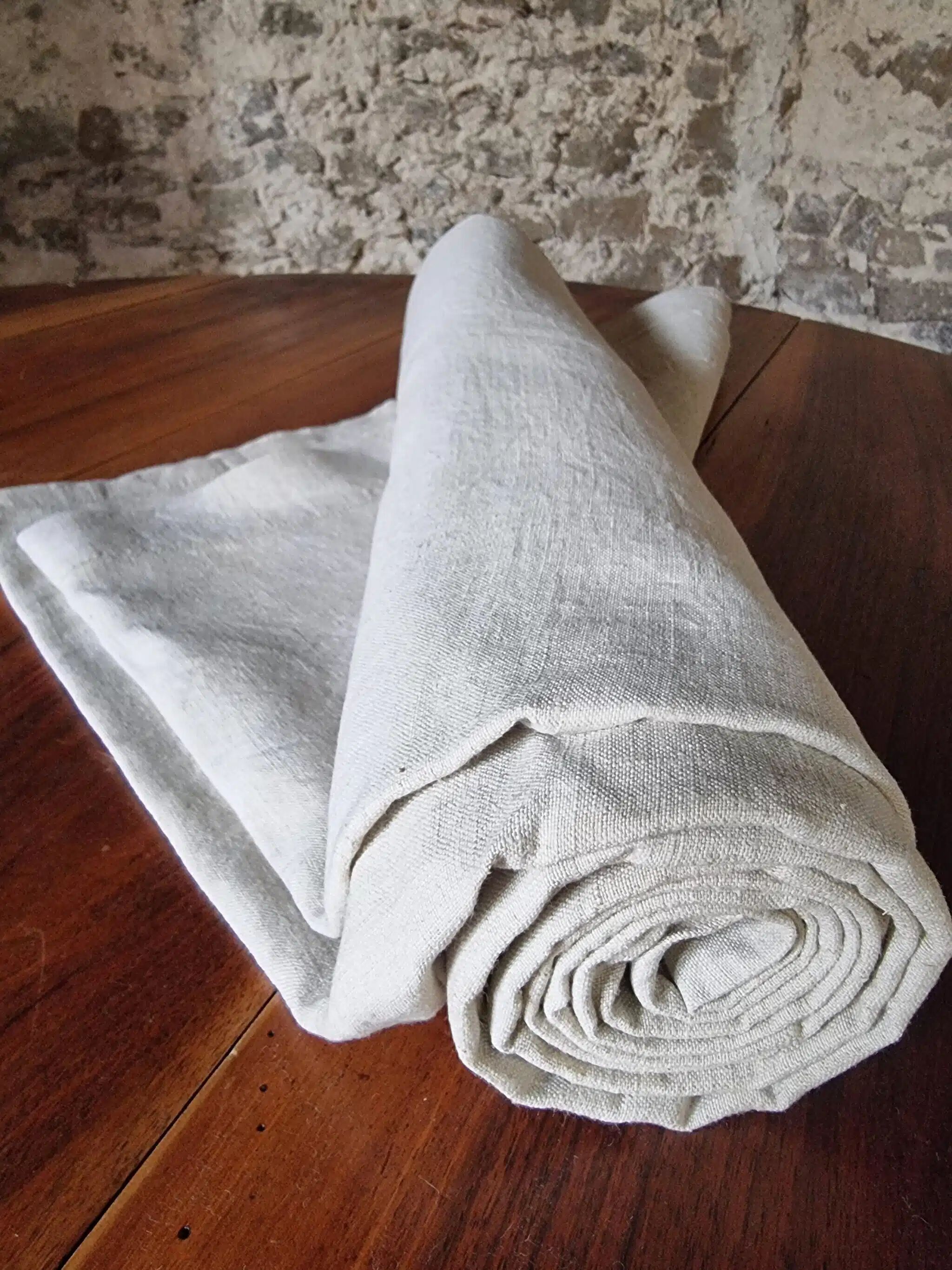 Antique French hand-woven sheet – Natural linen, early 20th century, 210 × 280 cm, 2 kg