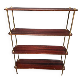 Shelf on feet