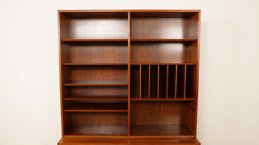 Buffet vintage | Bibliothèque | Meuble à vinyles | Palissandre | Hundevad pour Omann Jun