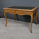 Small desk in apple and cherry wood, Louis XV – XVIII century.