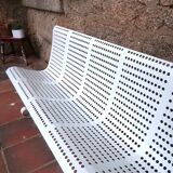 Metal garden bench