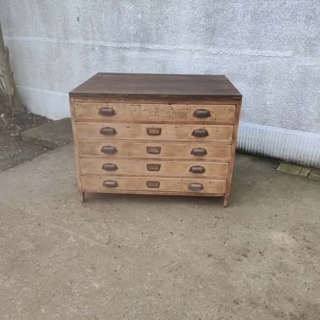 Meuble pour dessins ou plans