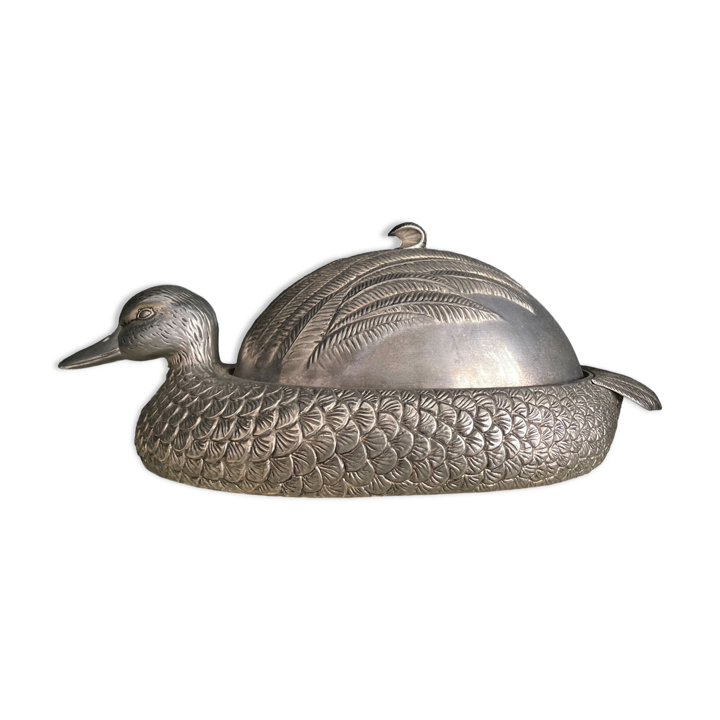 Serving dish with bell in silver metal shape duck