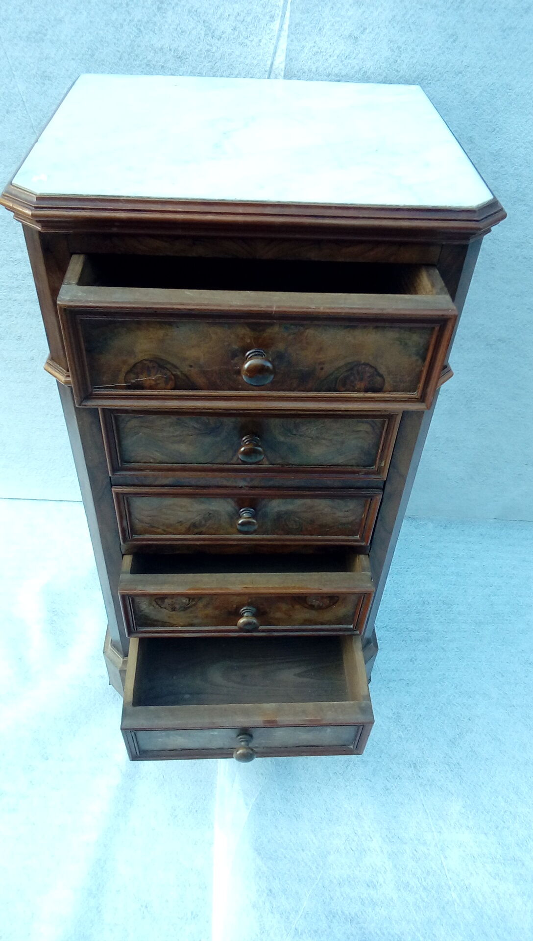 Bedside table