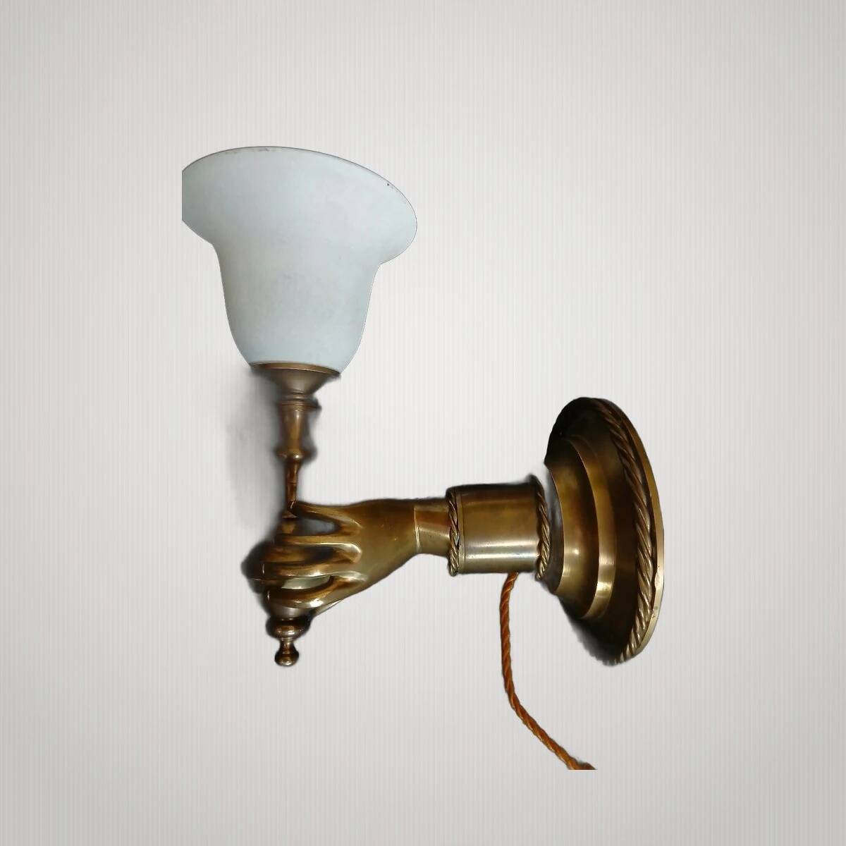 splendid and enormous wall-mounted torch hand torch solid bronze Arlus devol