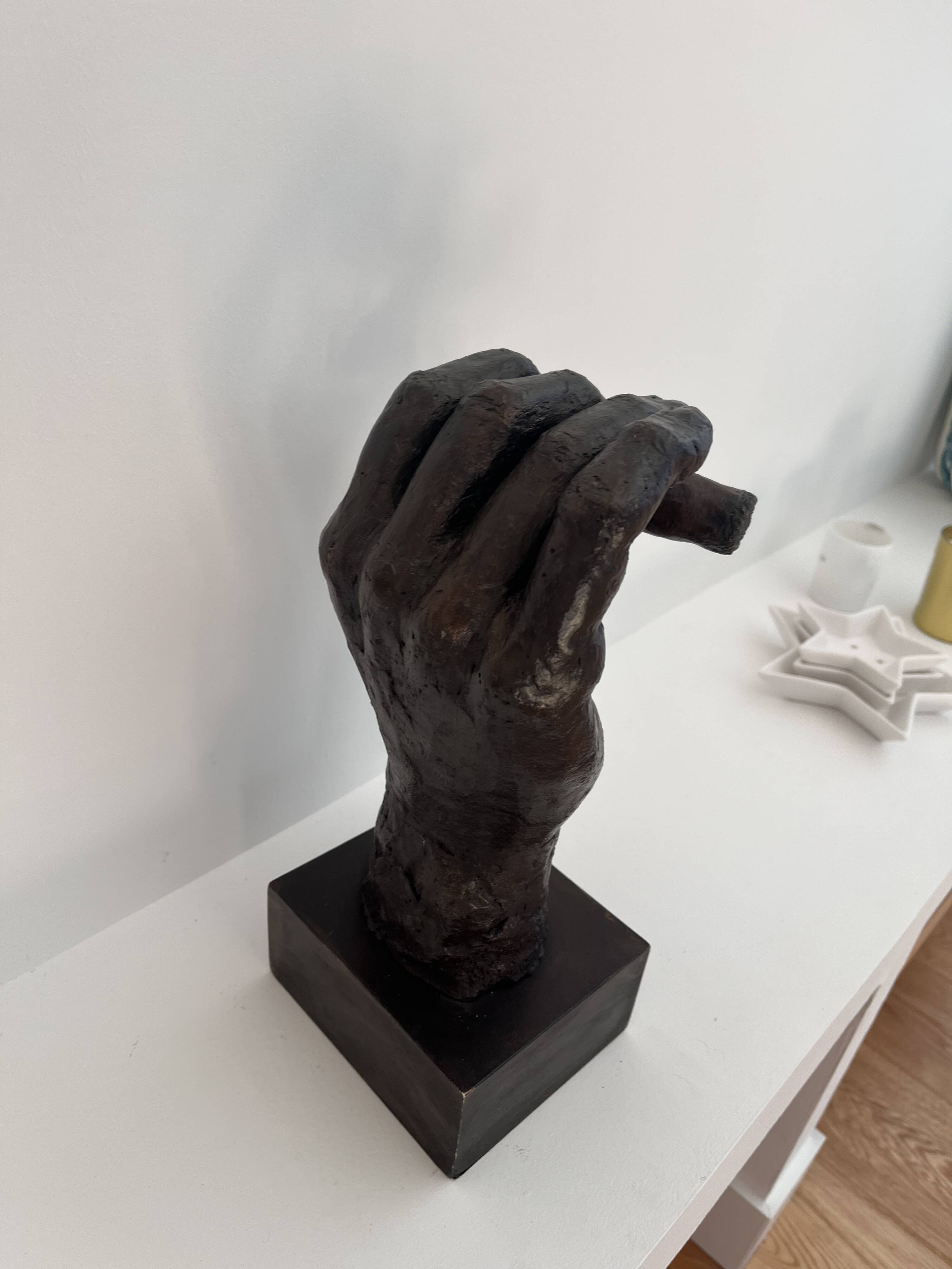 Main sculpture in bronze
