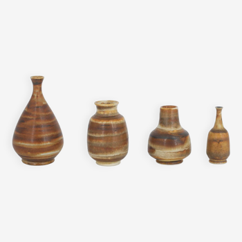 Small Mid-Century Scandinavian Modern Collectible Honey Stoneware Vase by Gunnar Borg, Set of 4