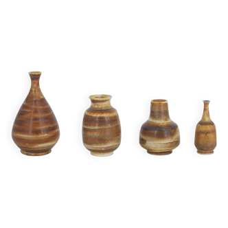 Small Mid-Century Scandinavian Modern Collectible Honey Stoneware Vase by Gunnar Borg, Set of 4