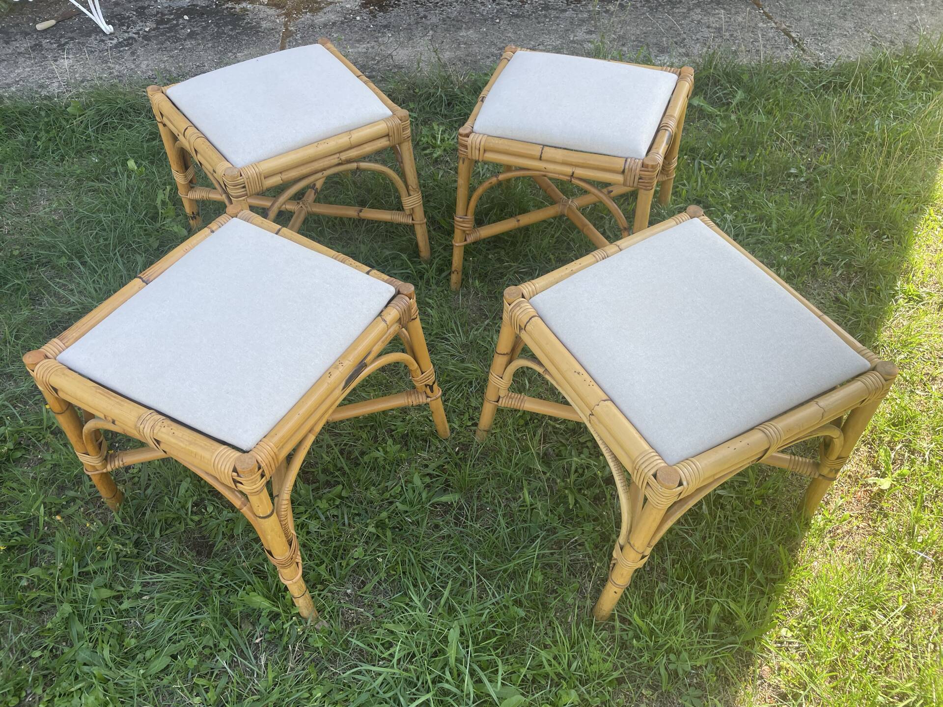 4 tabourets vintage bambou et rotin – années 60/70