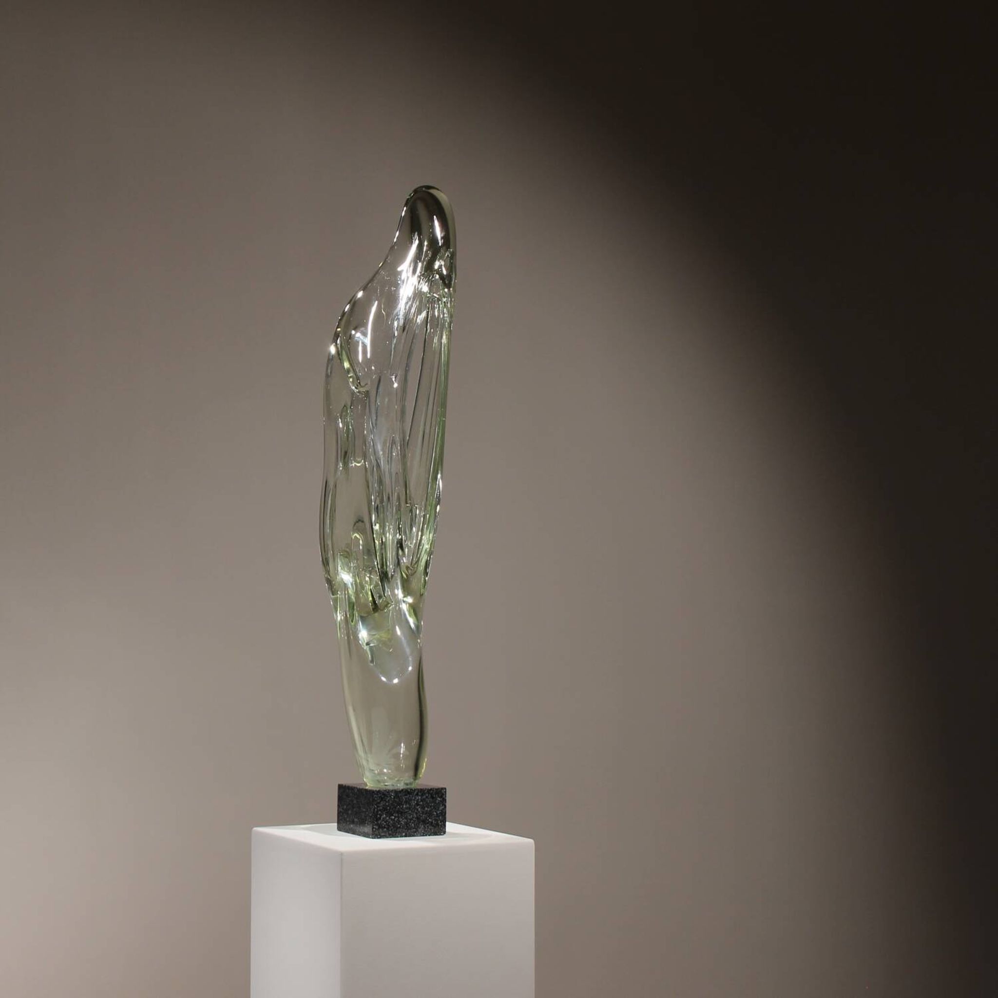 Monumental Glass Sculpture ‚Caviersecha‘ | Eastern Europe 1987