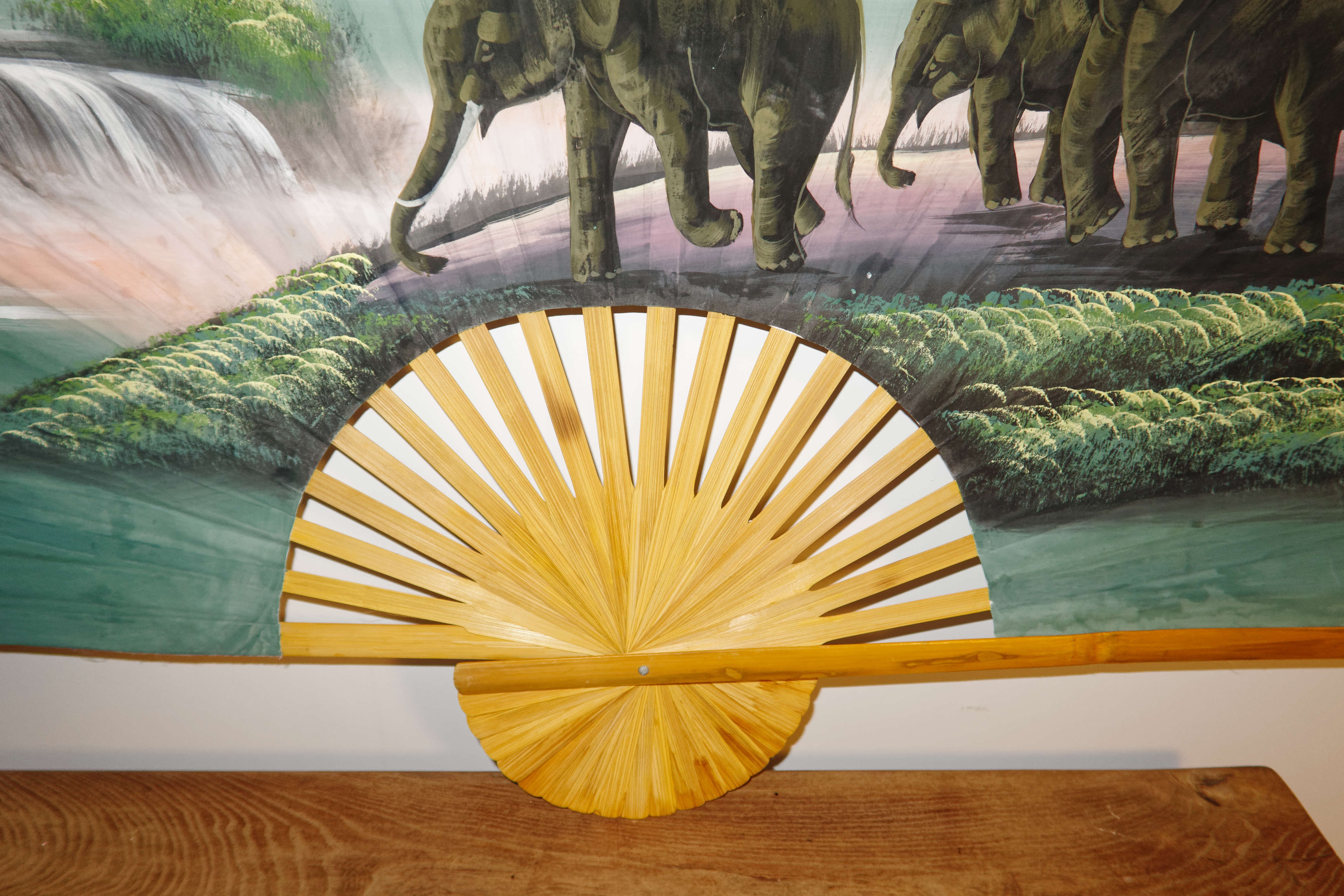 Éventail mural vintage bambou et tissu