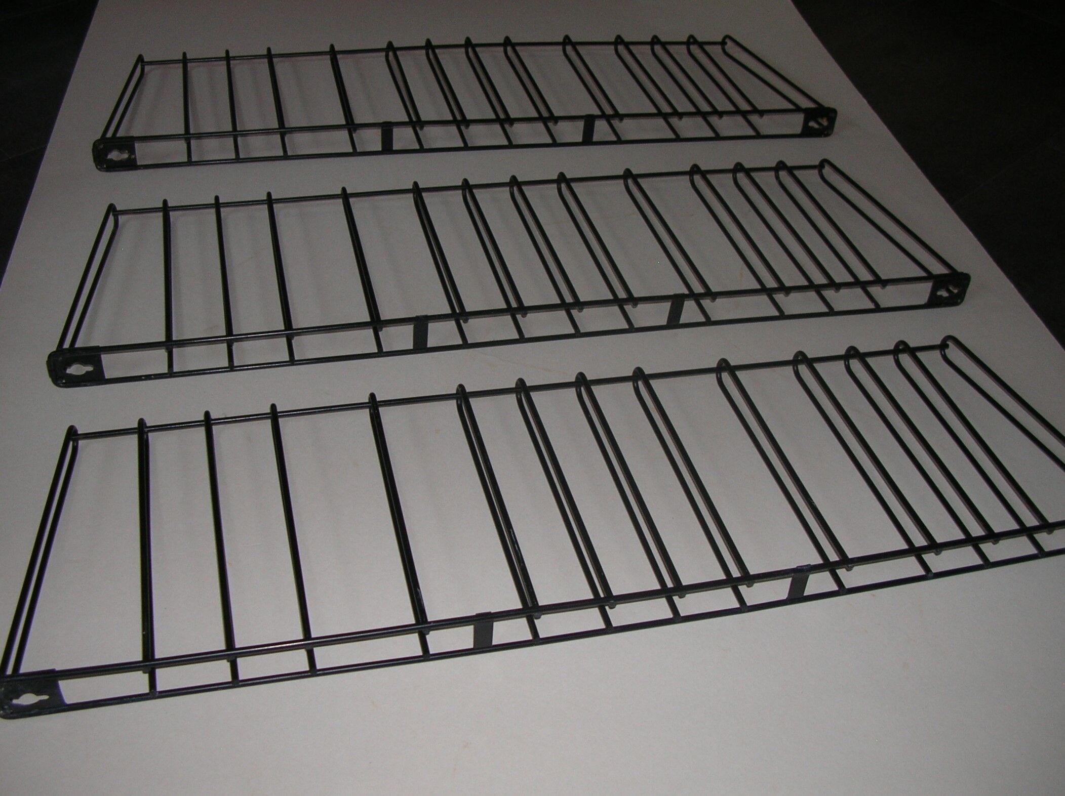 Tomado double-width wall shelf