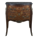 Commode galbée de style Louis XV en marqueterie florale dessus marbre noir