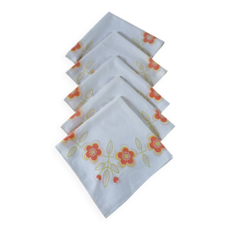 5 serviettes de table anciennes