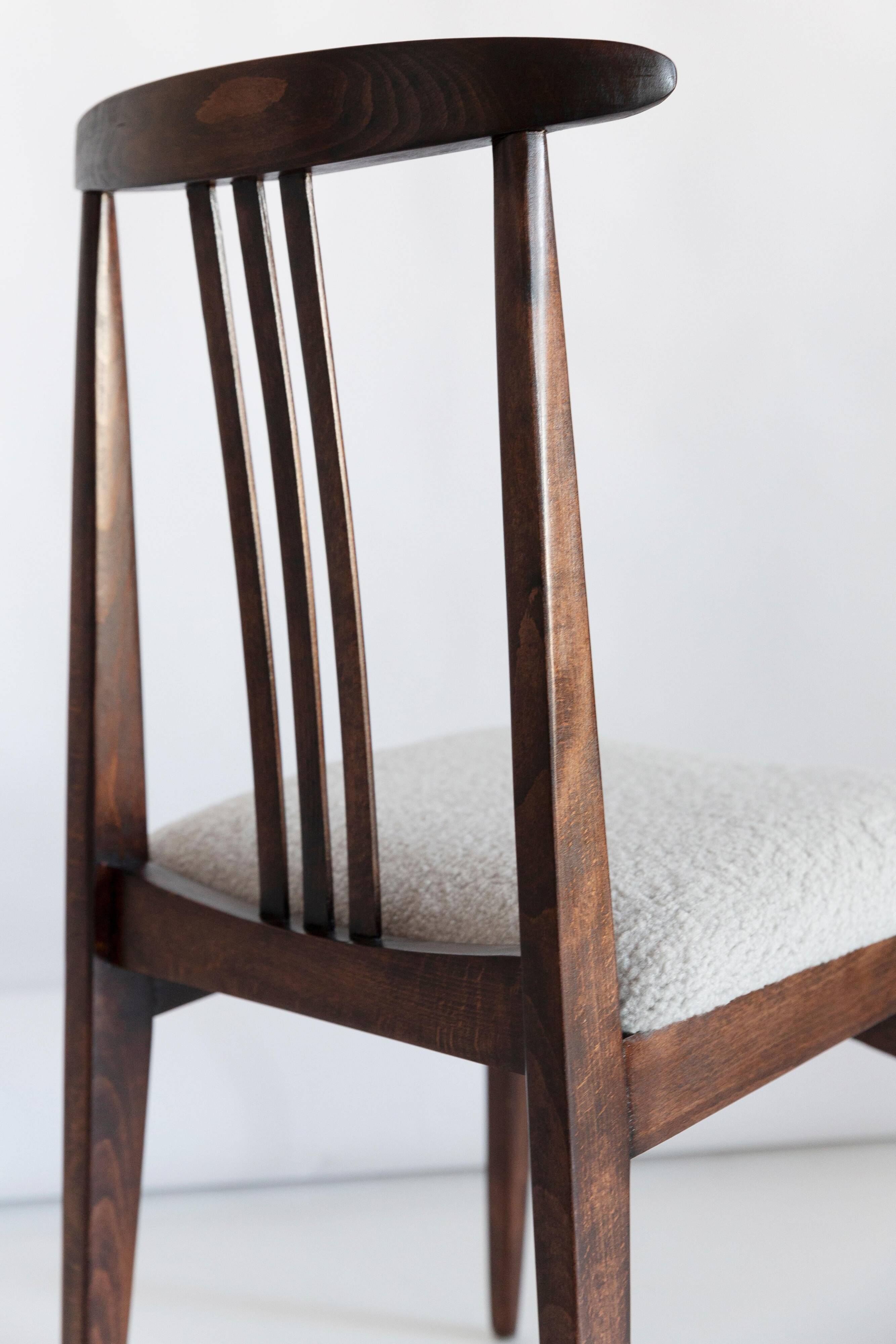 Mid-Century Bouclé Linen Chair, Walnut, Designed by M. Zielinski, Europe, 1960s