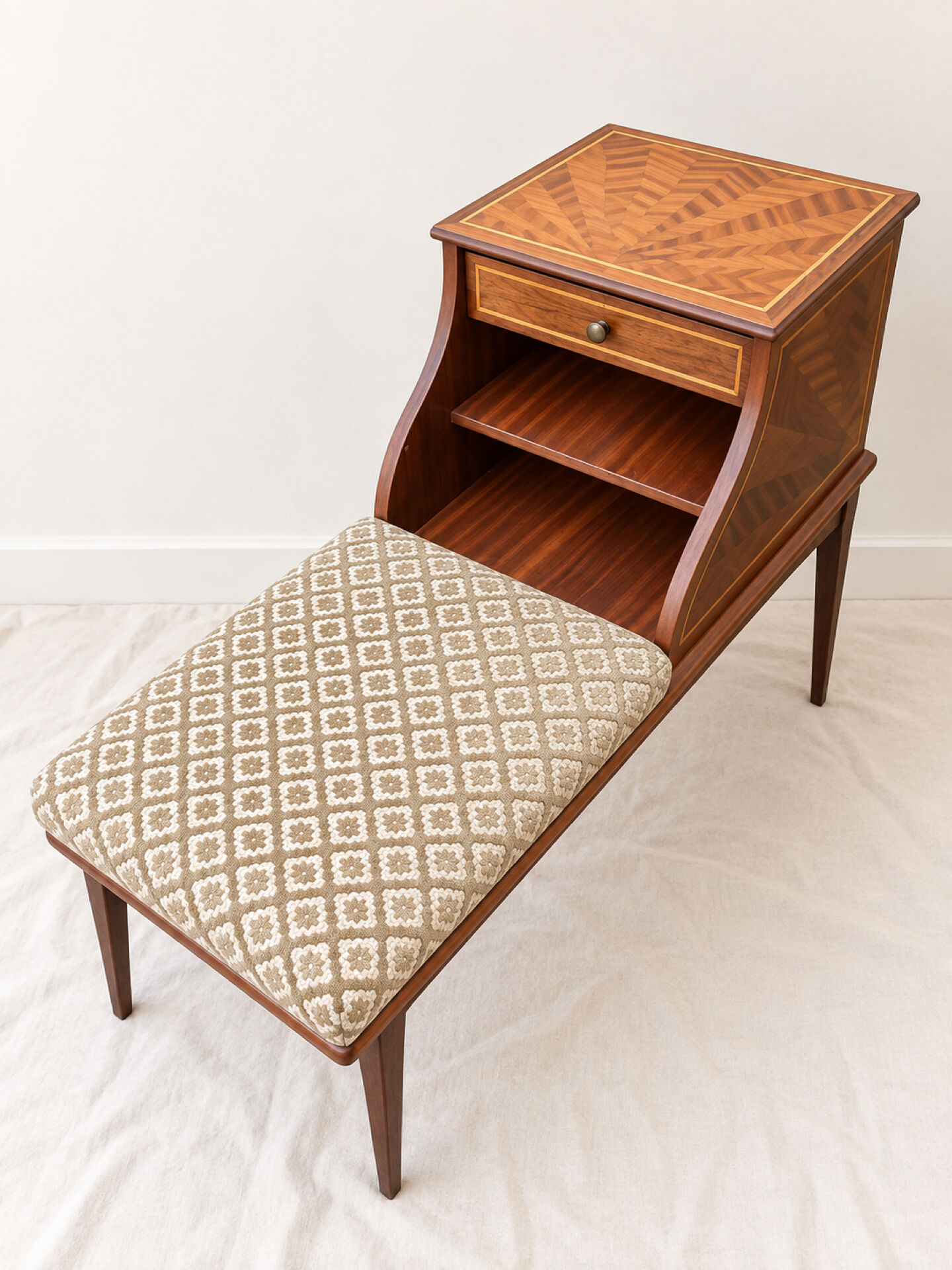 Meuble d’entrée - Banc téléphone vintage en marqueterie de bois