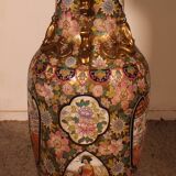 Chinese Enamelled Porcelain Vase with Polychrome Decoration - on Pedestals