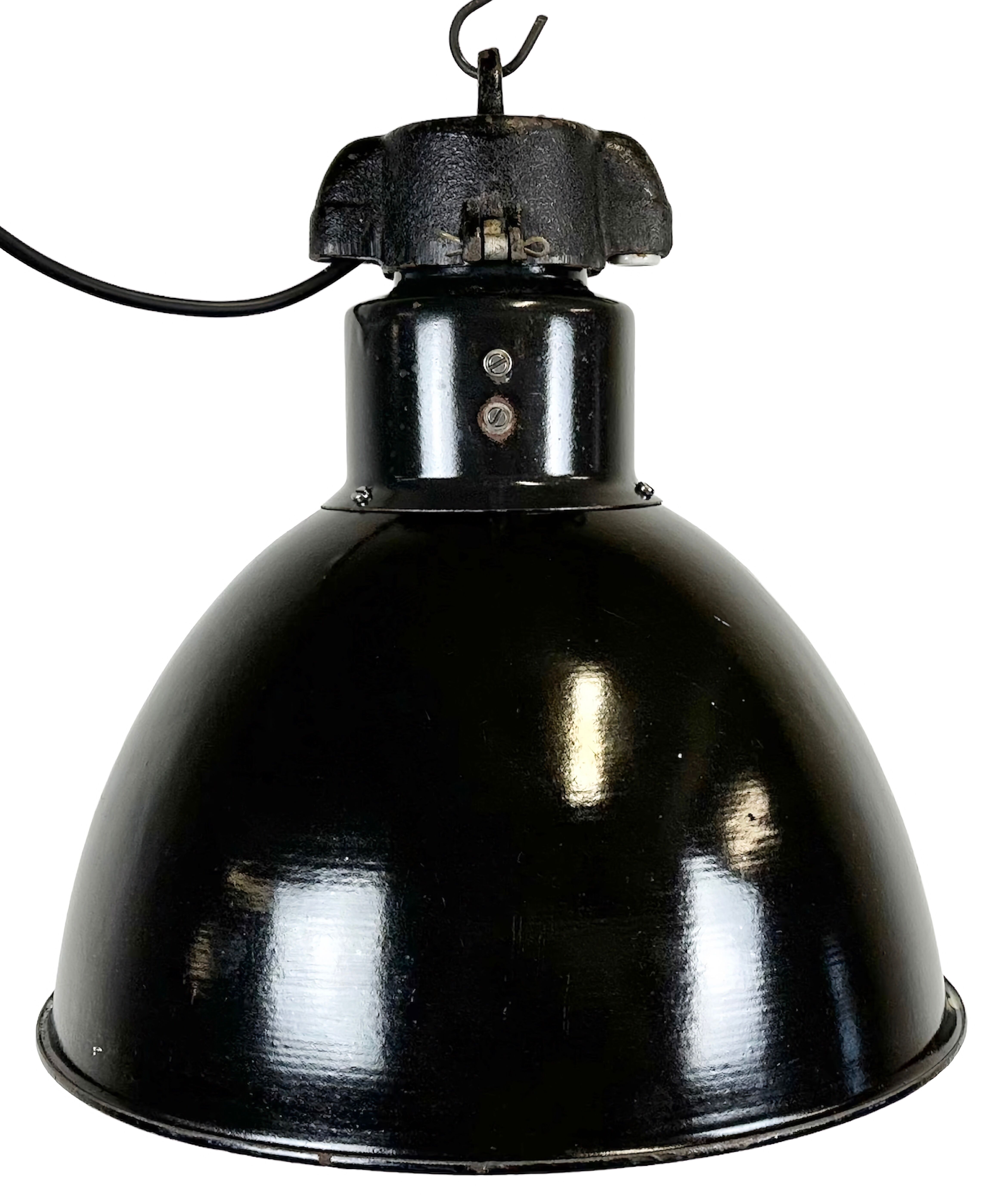 Industrial bauhaus black enamel pendant lamp, 1930s