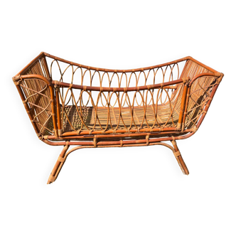 Wicker cradle