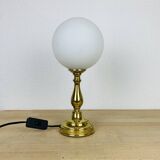 Lampe laiton globe opaline vintage