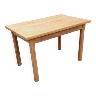 Bistro table
