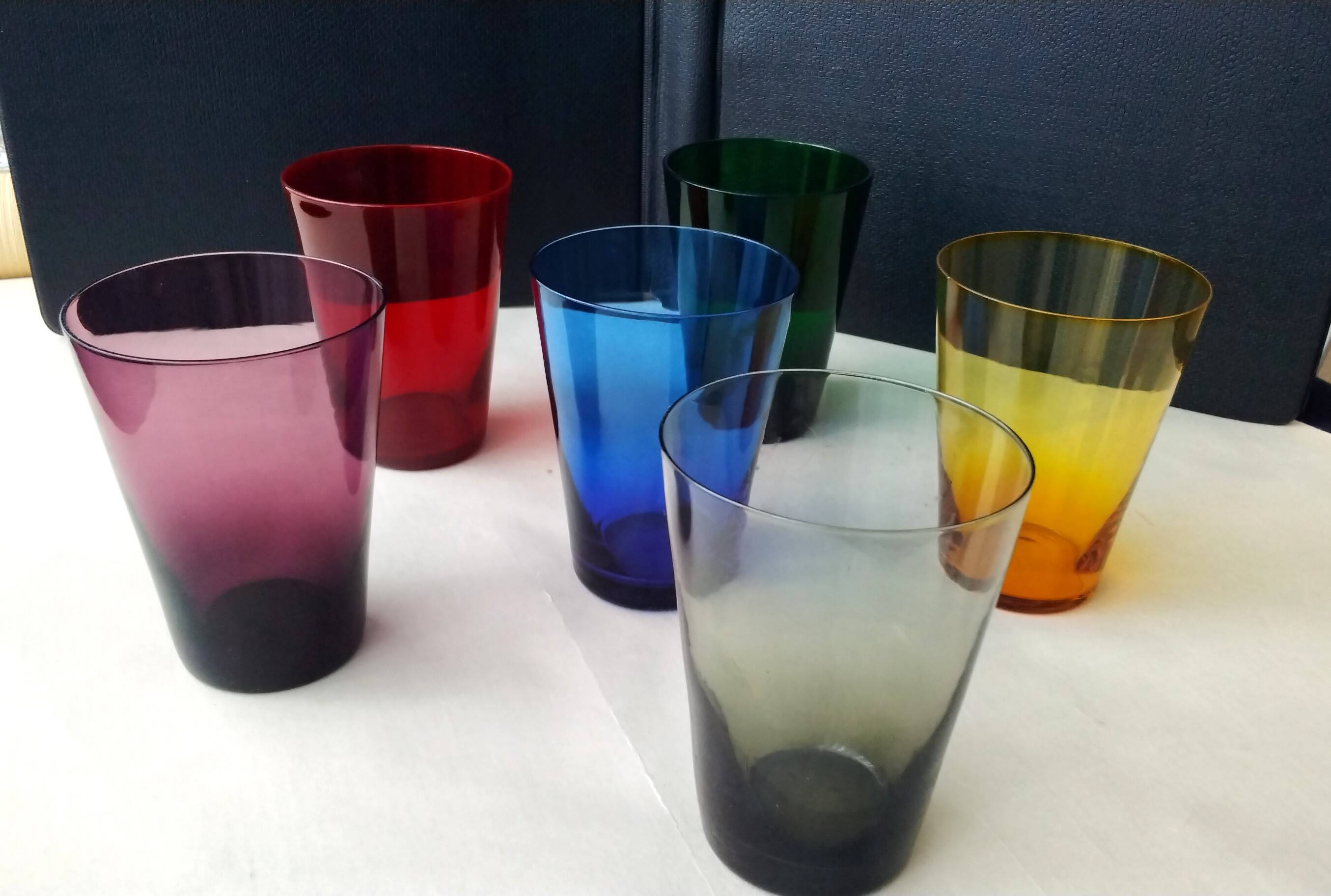 6 Vintage multicoloured glasses