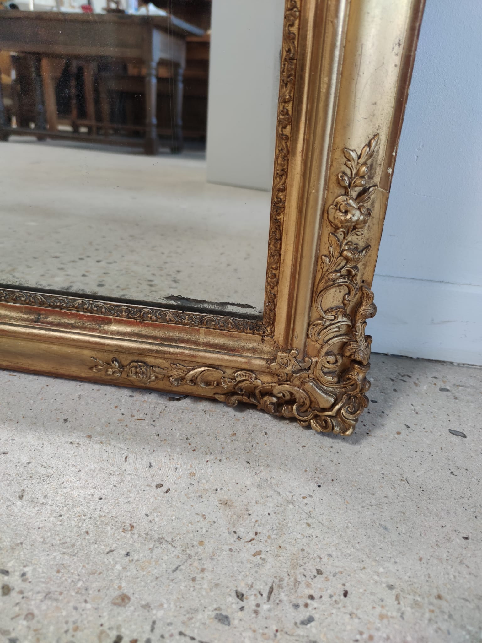 Rectangular golden mirror moldings plant motifs nineteenth H: 130cm