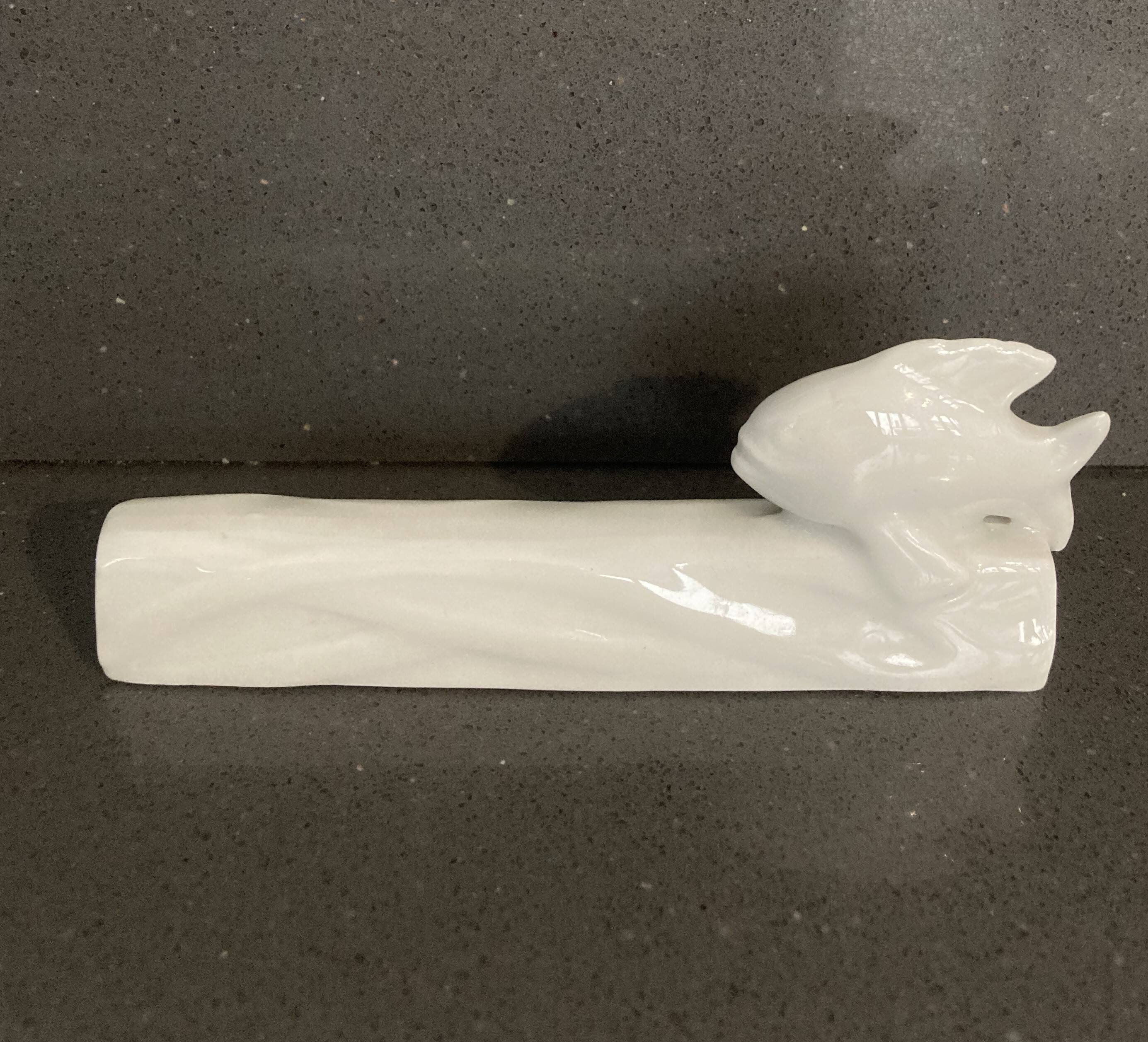 Set of 6 porcelain fish knife holders