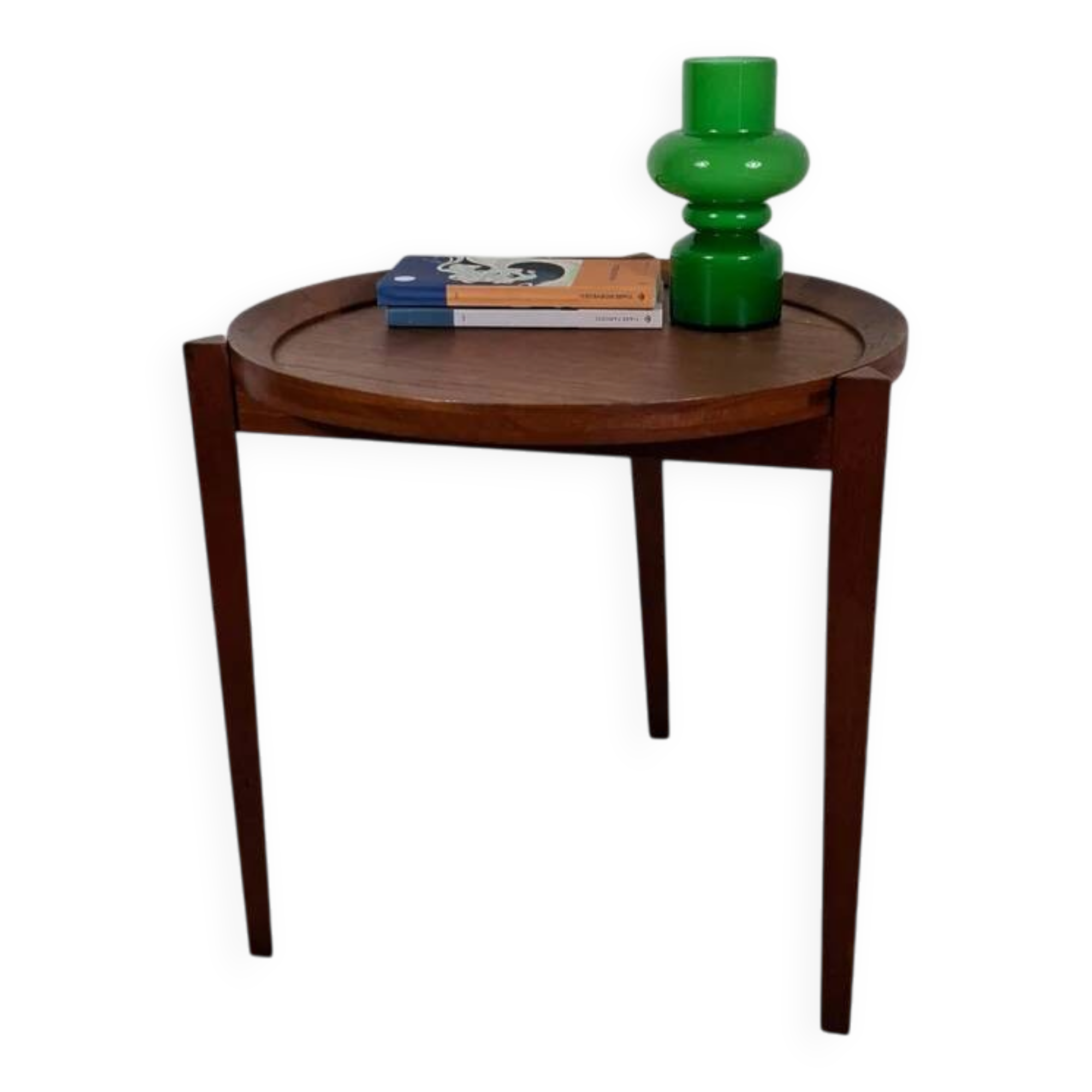 Round teak coffee table – Mid-century modern design, 1960s, Scandinavian elegance