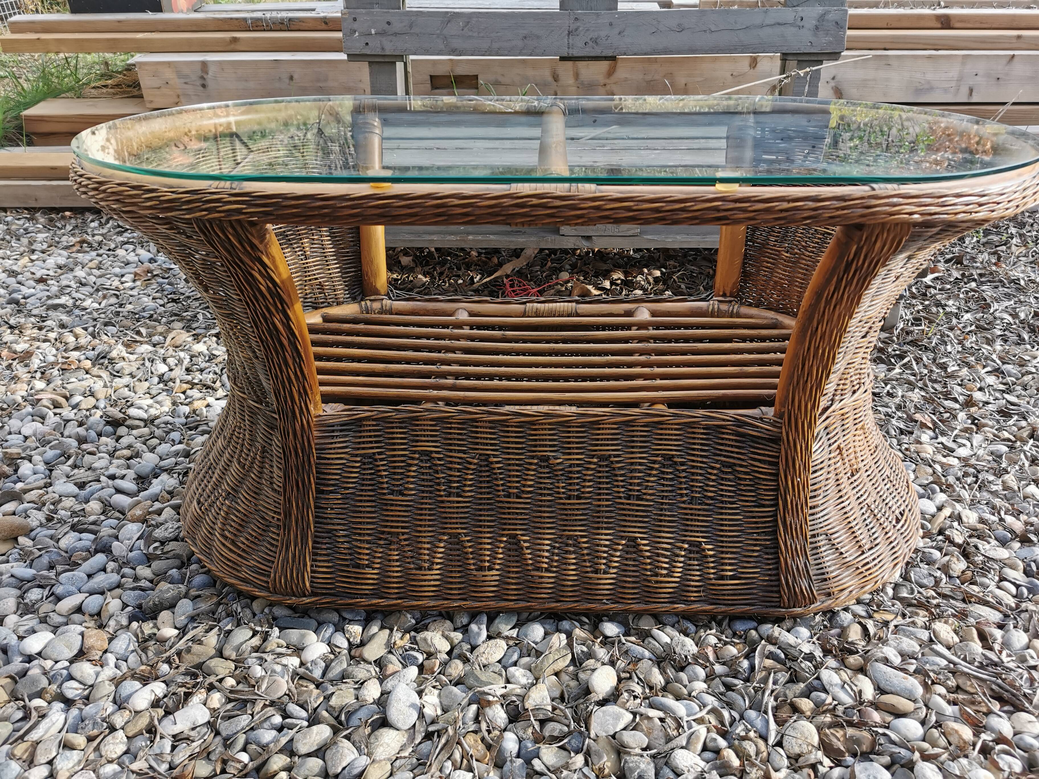 Oval vintage rattan coffee table
