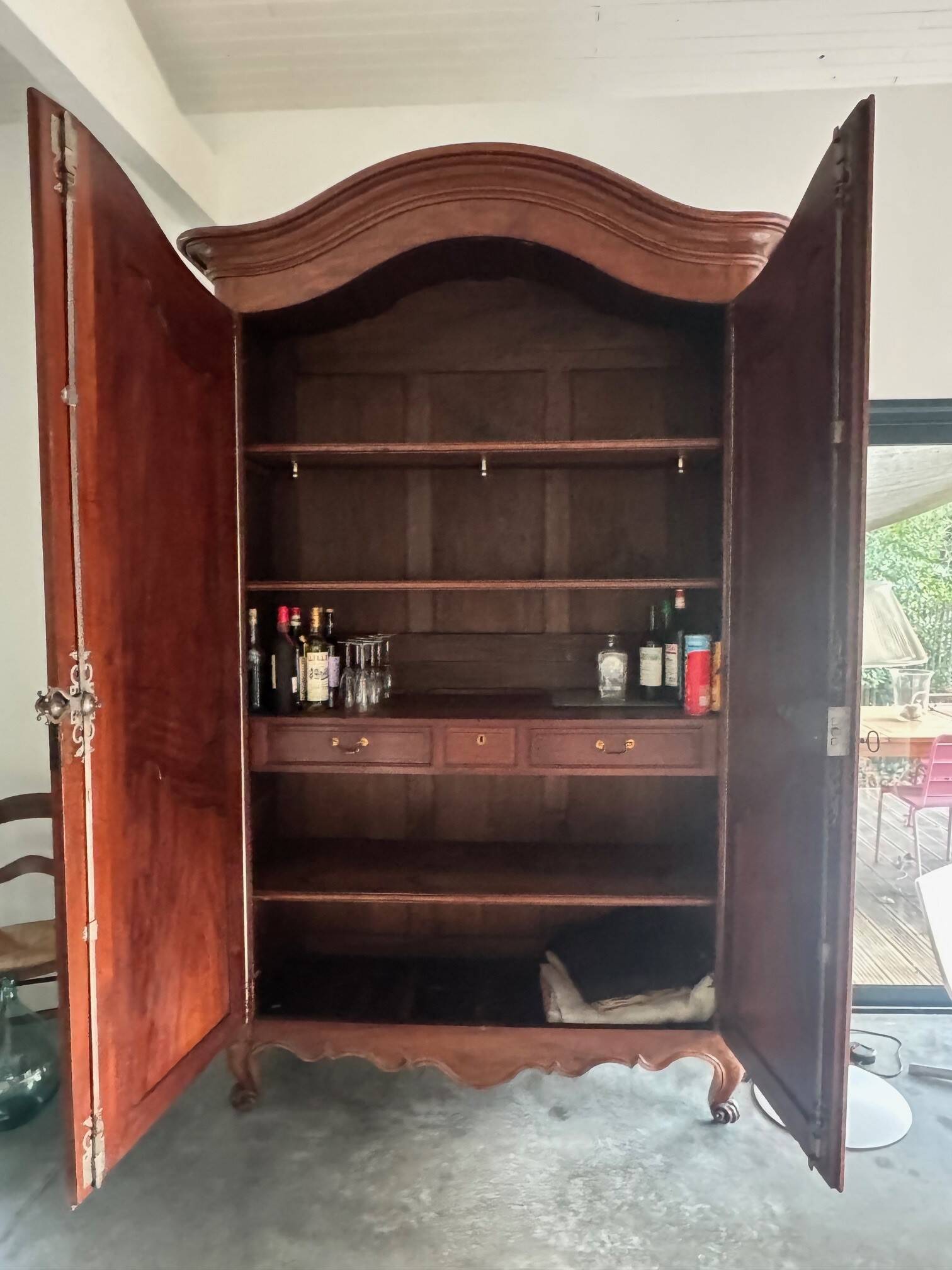 18th-century Bordeaux-style wardrobe in solid Cuban mahogany