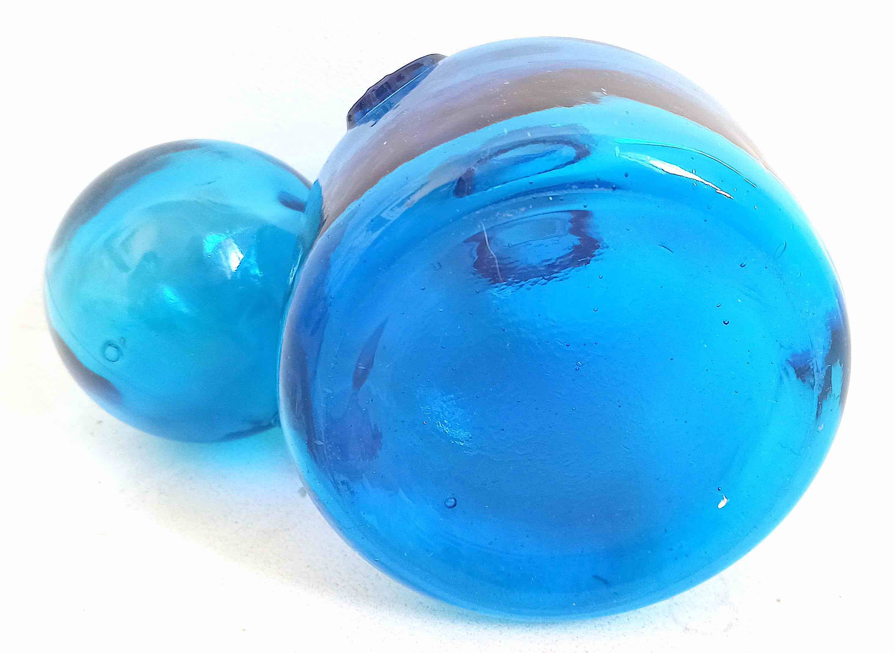 Carafe with blue Empoli stopper from the 70s Height 24.5 cm