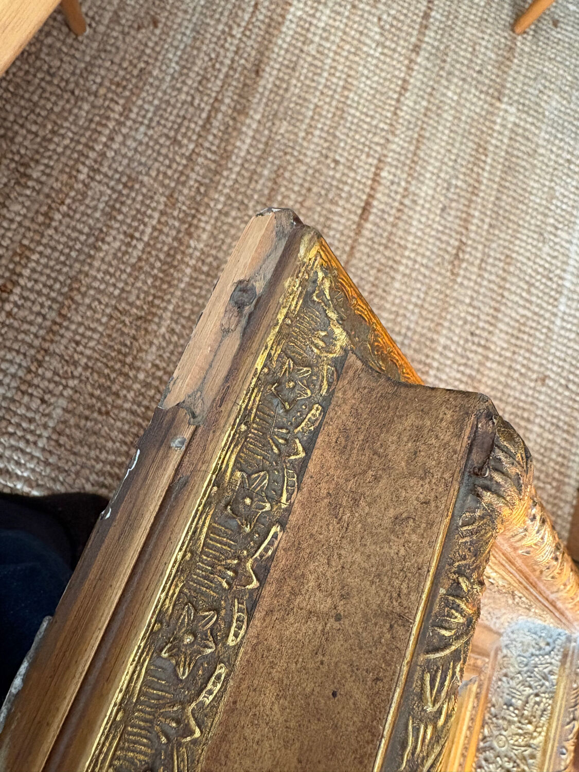 Marble bas-relief tableau of Putti