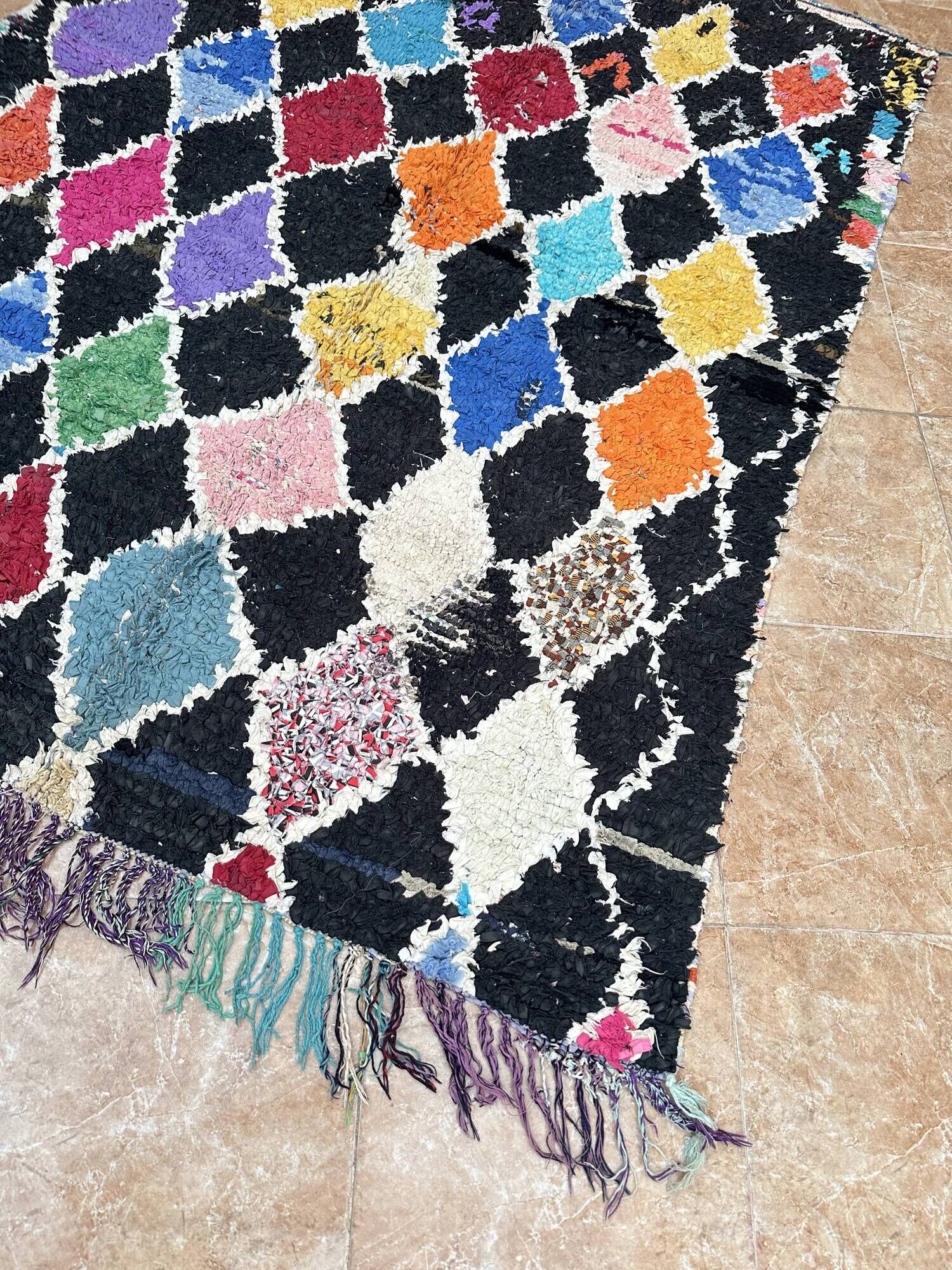 Vintage Boucherouite Berber rug: Hand-knotted Moroccan rug.