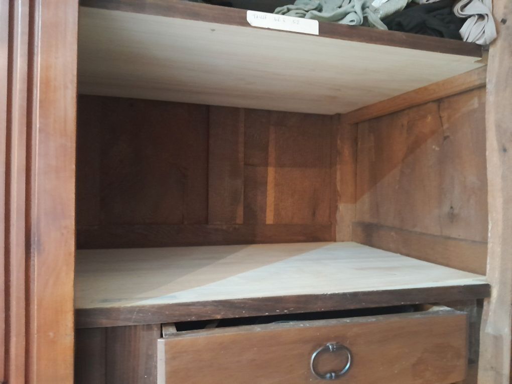 Armoire ancienne
