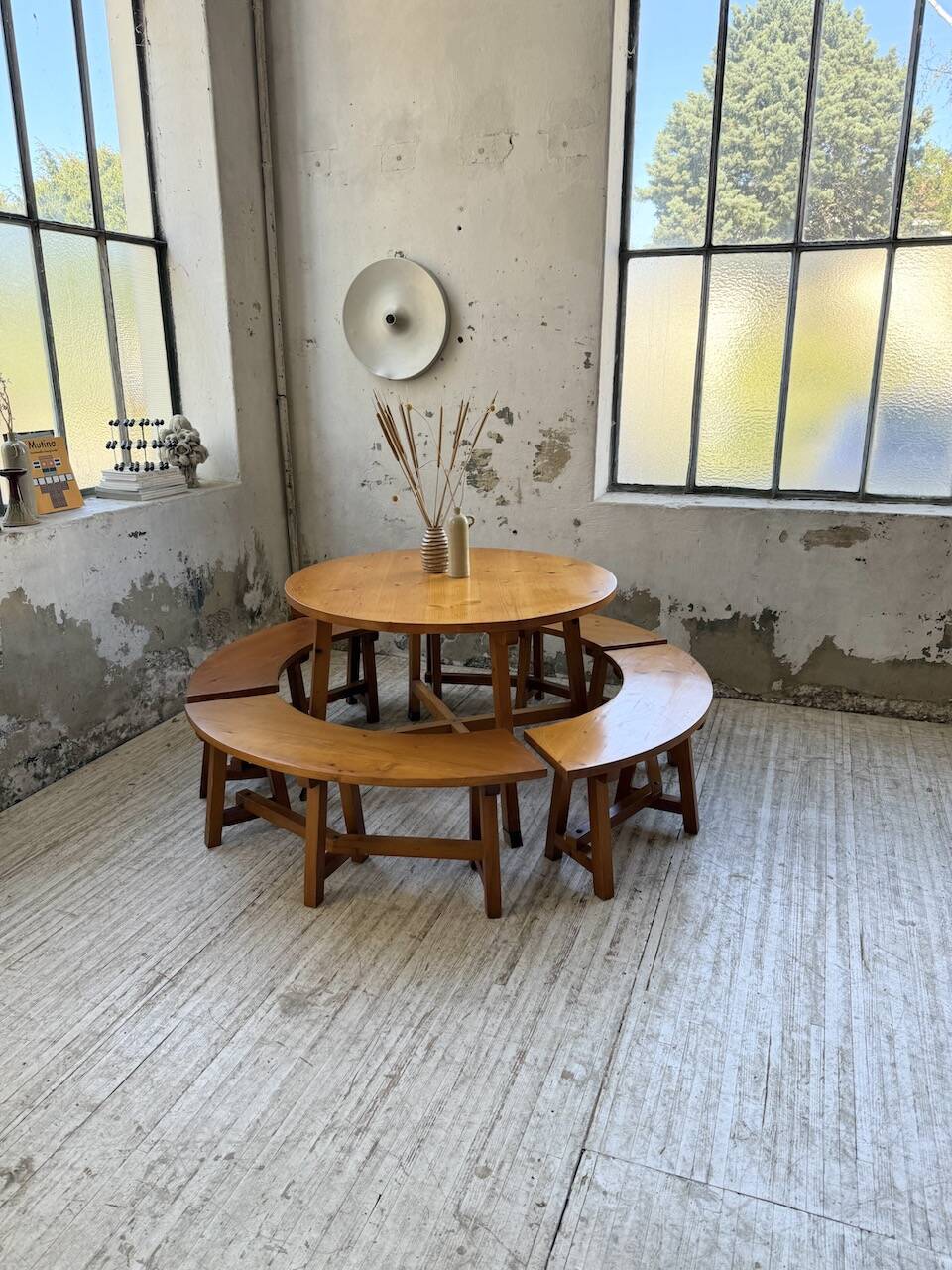 Set of round table and 4 rounded benches, 1950