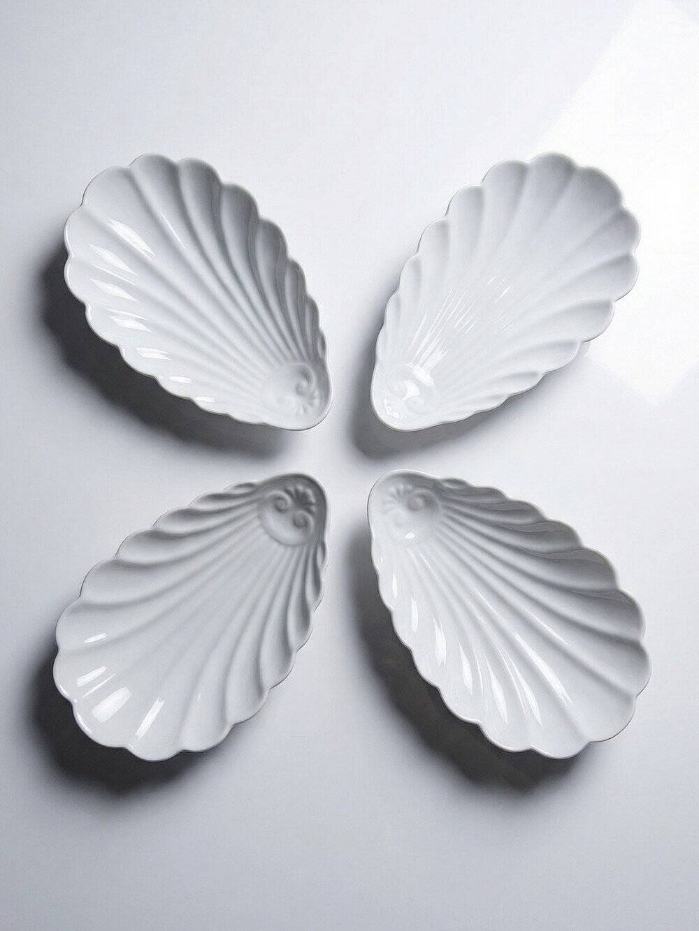 4 white porcelain Limoges shell rococo vintage dishes