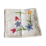 Embroidered table path